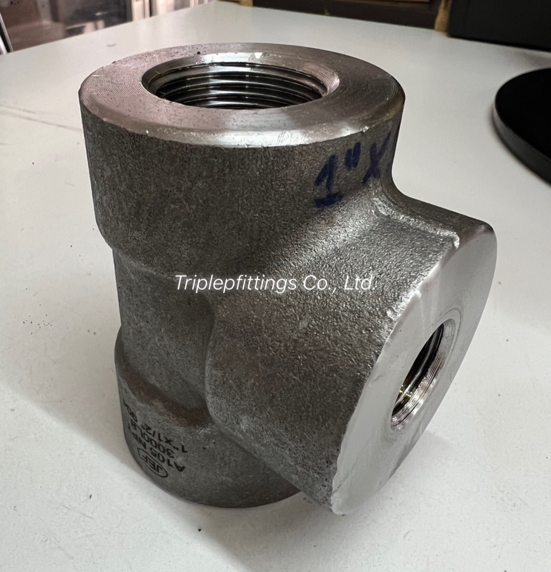 สามทางลดเหล็กเกลียว 3000P (FORGED STEEL TEES REDUCE 3000lbs)